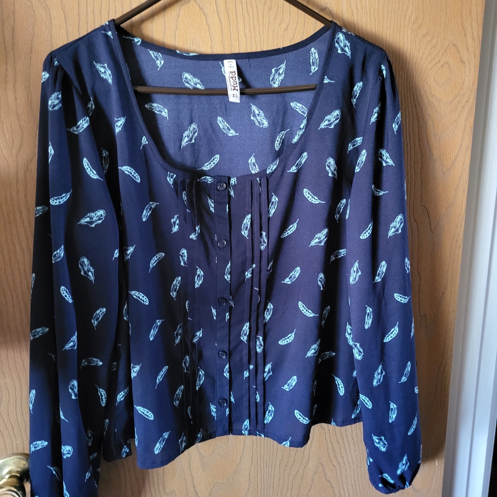 Mudd Navy Blouse with Feather Pattern